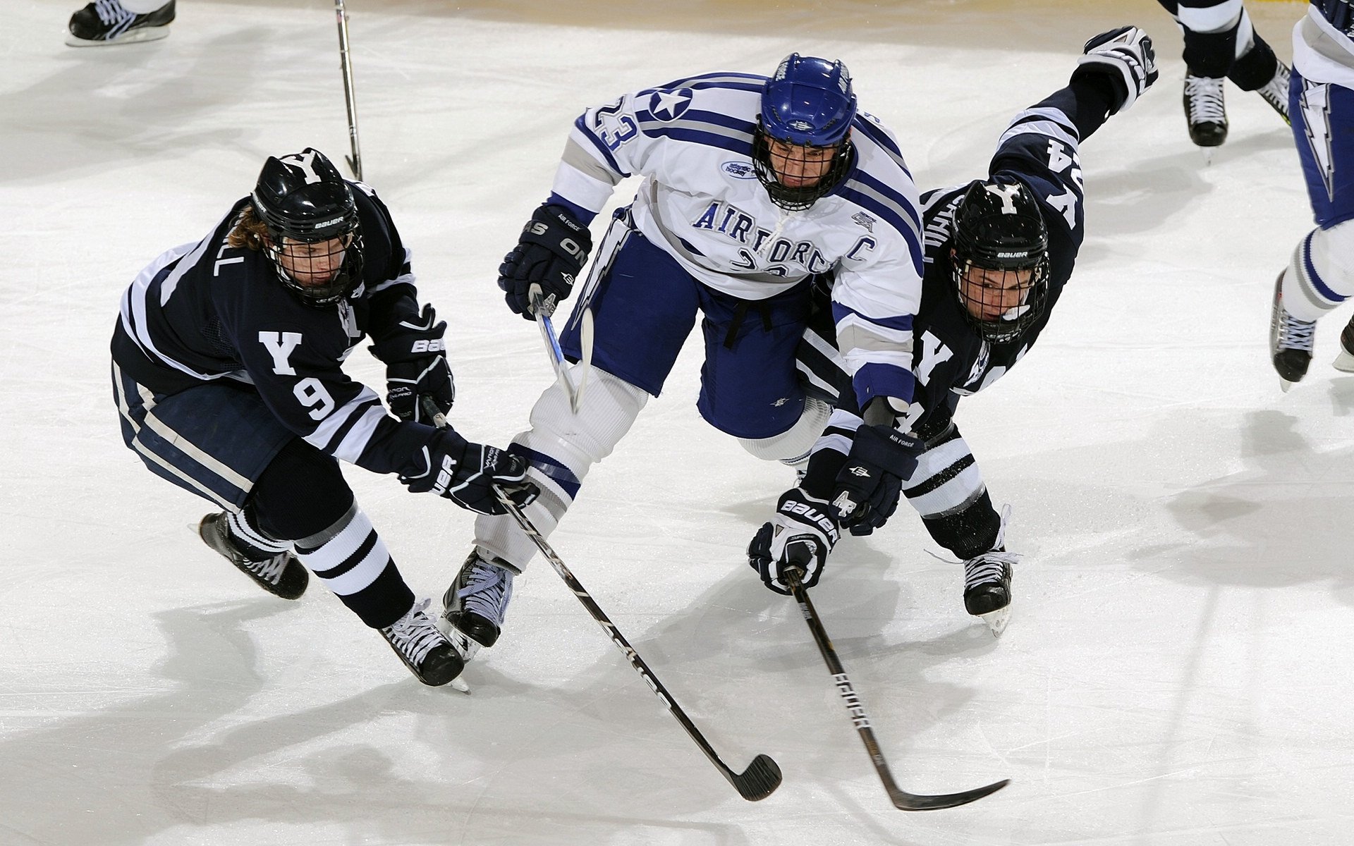 半决赛逆转胜奥地利,惊险晋级,半决赛打破纪录